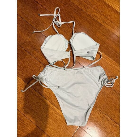 Victoria’s Secret Metallic Winter Ice Blue Bikini Set Top S, Bottom Sz M - Picture 8 of 10